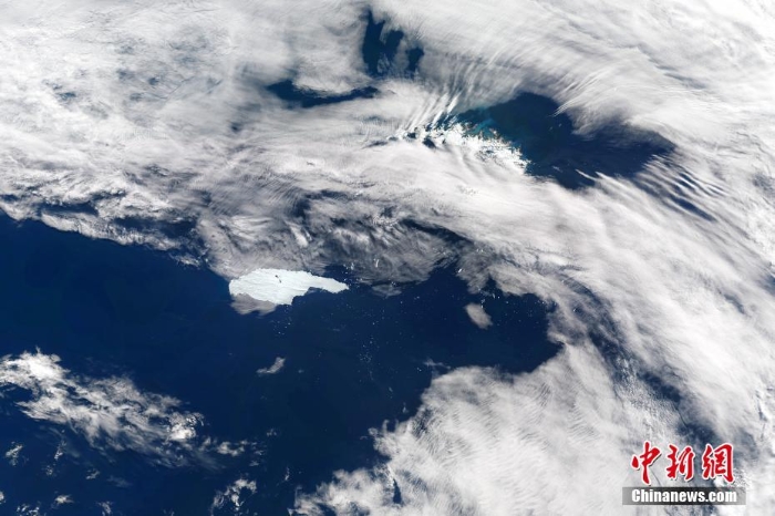 “世界最大冰山”解體 覆蓋面積近6000平方公里