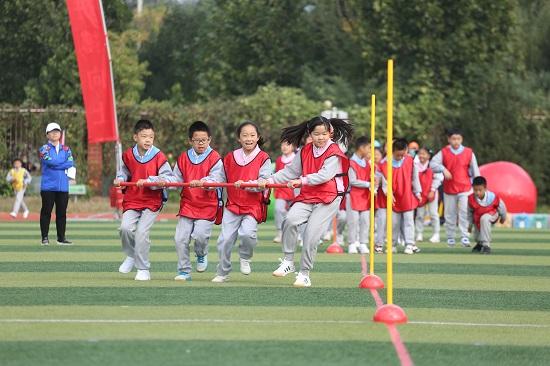 五好小伙伴 快樂動起來 海淀區(qū)第四實驗小學全員運動會勝利召開