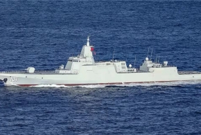 中國海軍首艘萬噸級(jí)驅(qū)逐艦：南昌艦