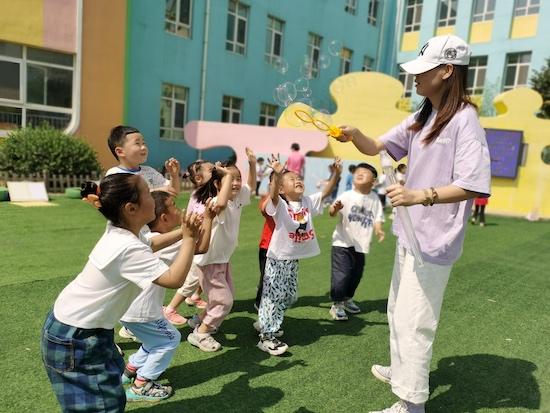 濟南市天橋區(qū)桑梓中心幼兒園開展六一兒童節(jié)主題活動