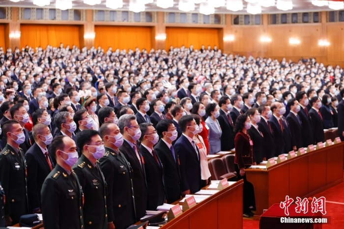 10月16日，中國(guó)共產(chǎn)黨第二十次全國(guó)代表大會(huì)在北京人民大會(huì)堂隆重開(kāi)幕。 <a target='_blank' href='/'>中新社</a>記者 盛佳鵬 攝