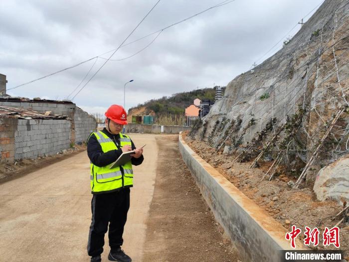 浙江將迎強(qiáng)對(duì)流天氣多地做好應(yīng)急救援準(zhǔn)備