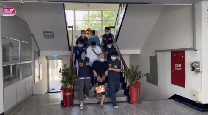 臺南市警局刑警大隊(duì)破獲以名人“曹興誠”為幌子的詐騙投資群組